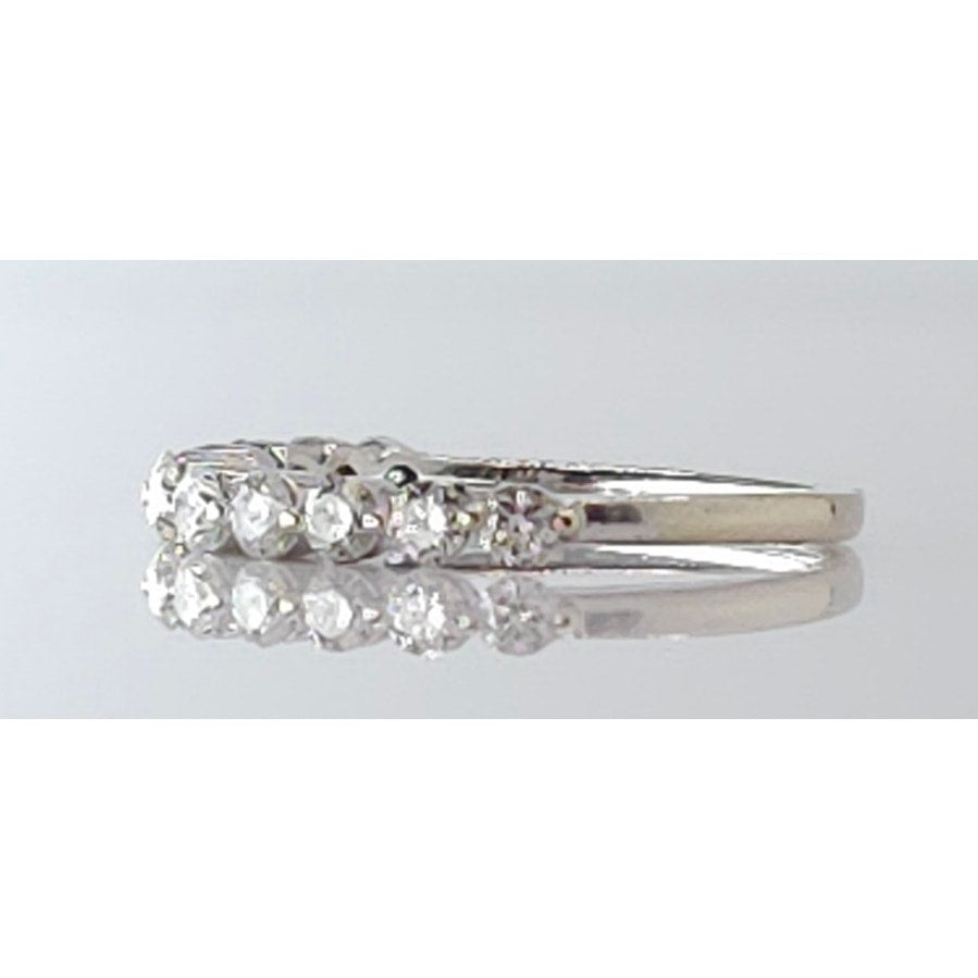 14K WG (11) Diamond Ring, Size: 7, 2.2g