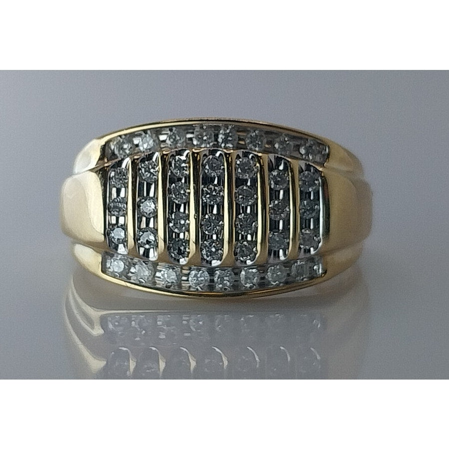 10K Yellow Gold Men’s Diamond Ring, Size 10.75