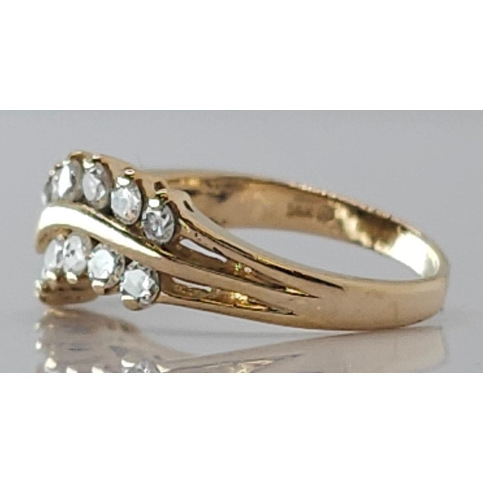 14K YG Curved Diamond Ring, Size: 7, 4.1g