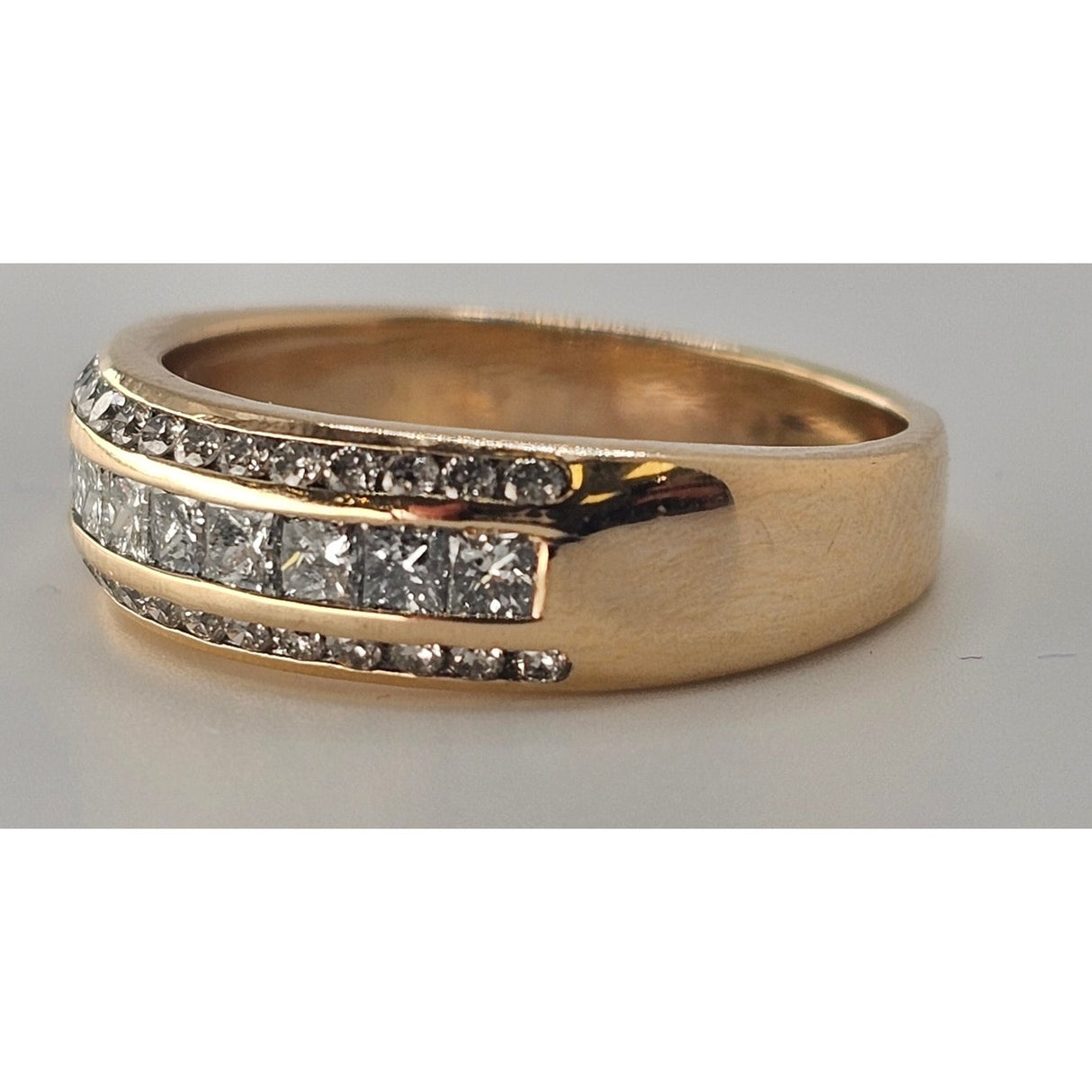 14K Diamond Band, Size 8.75, 5.8g